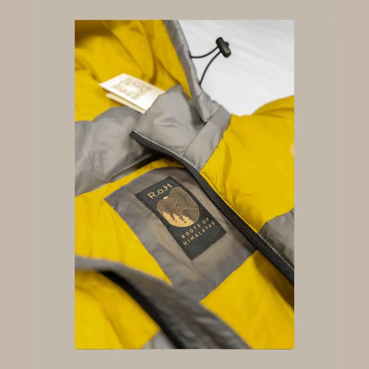 Thermochrome Color-Changing Ski Jacket — Warmth up to -10°C - View 5